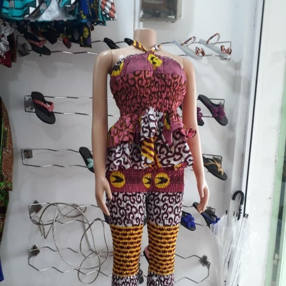 African print stretch pant and top - size 8 - Picture 7 of 8